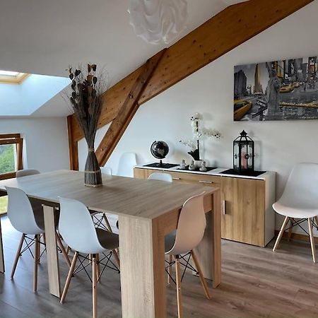 Appartement Lumineux Avec Vue Sur Les Montagnes モルビエ エクステリア 写真